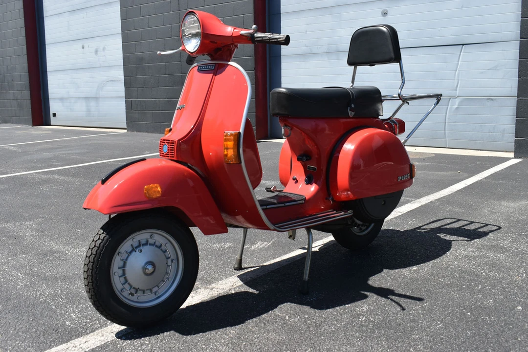 1979 Vespa Sei & PX & ET & LX & GT - Image 2 of 31