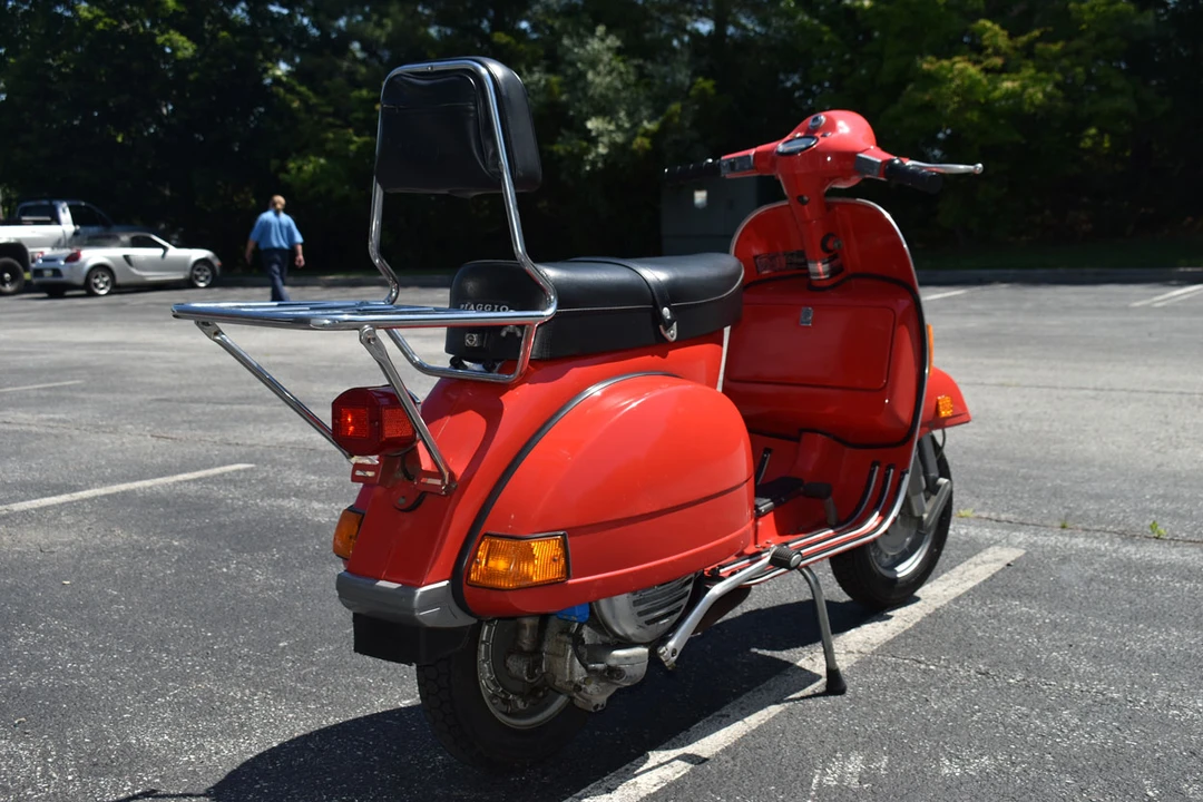 1979 Vespa Sei & PX & ET & LX & GT - Image 4 of 31