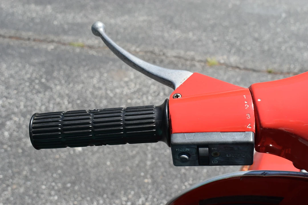 1979 Vespa Sei & PX & ET & LX & GT - Image 28 of 31