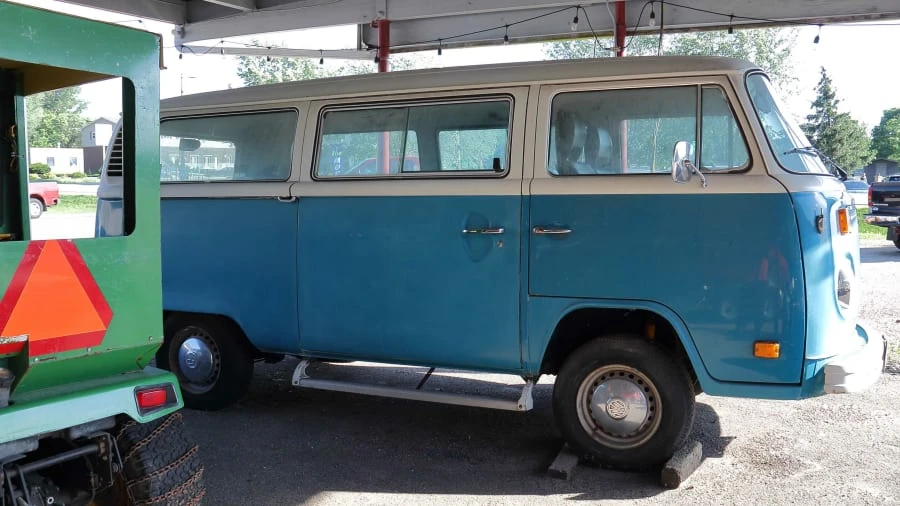 1979 Volkswagen Bay-Window Bus - Image 2 of 13