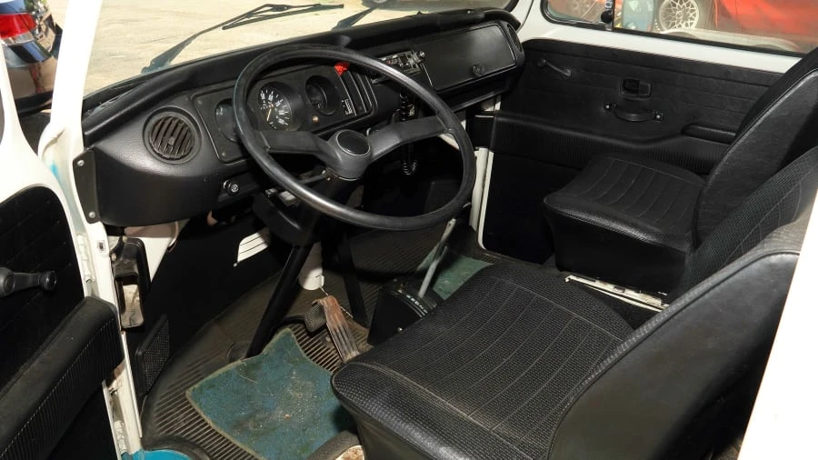 1979 Volkswagen Bay-Window Bus - Image 4 of 13