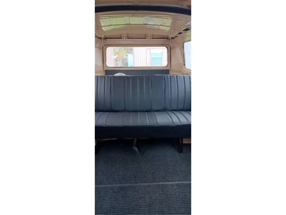 1979 Volkswagen Bay-Window Bus - Image 10 of 11