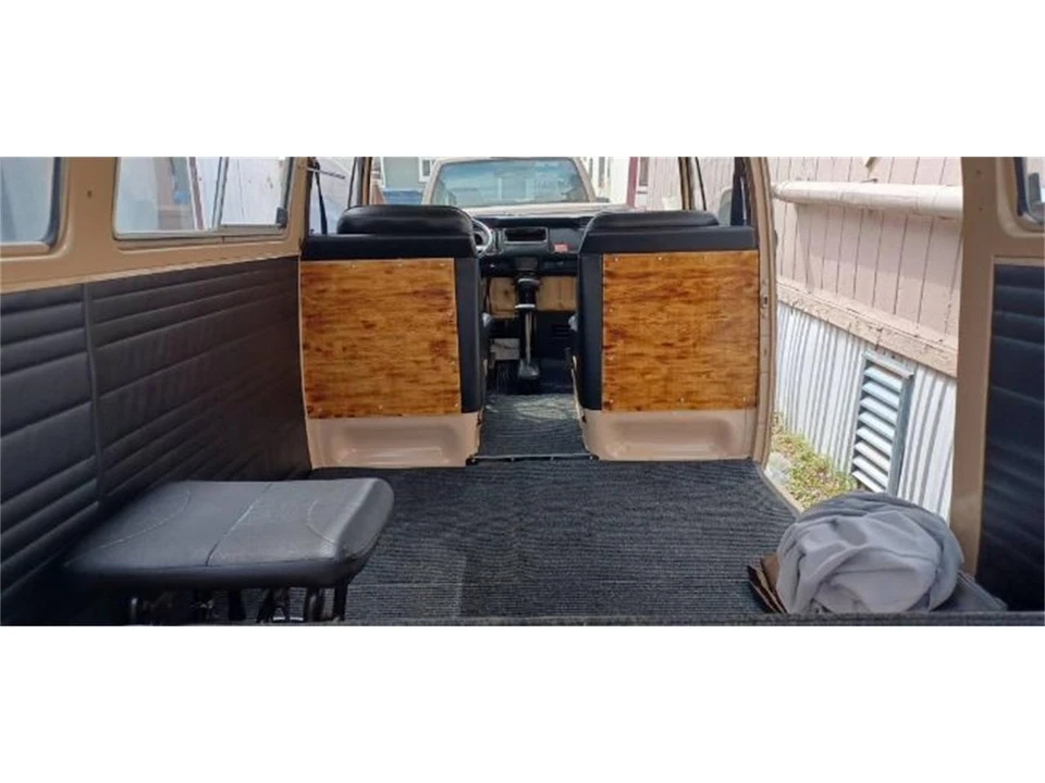 1979 Volkswagen Bay-Window Bus - Image 7 of 11