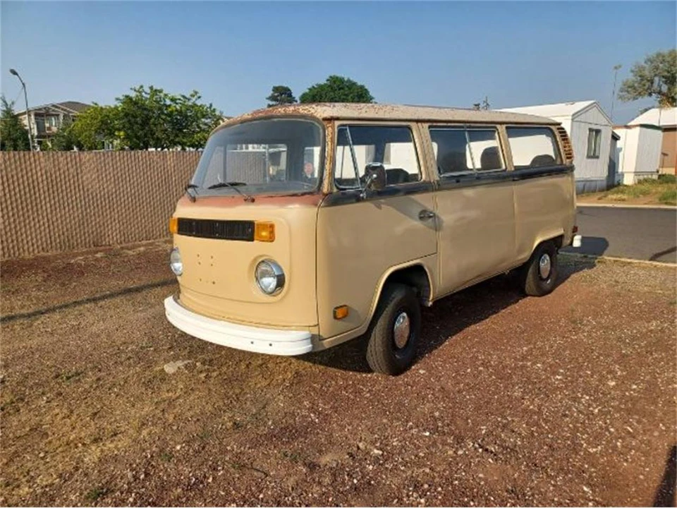 1979 Volkswagen Bay-Window Bus - Image 9 of 11