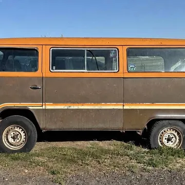 1979 Volkswagen Bus Champagne Edition