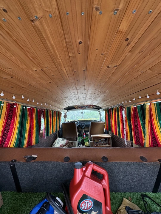 1979 Volkswagen Bay-Window Bus - Image 15 of 15