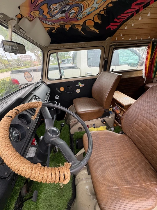 1979 Volkswagen Bay-Window Bus - Image 11 of 15