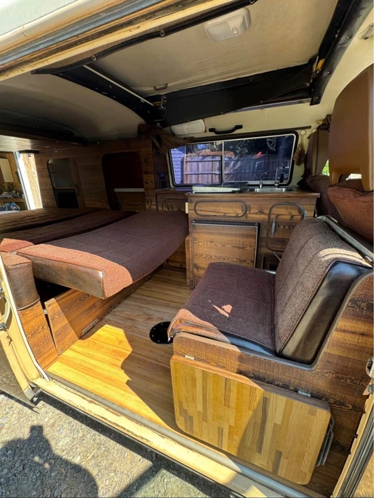 1979 Volkswagen Bay-Window Bus - Image 10 of 31