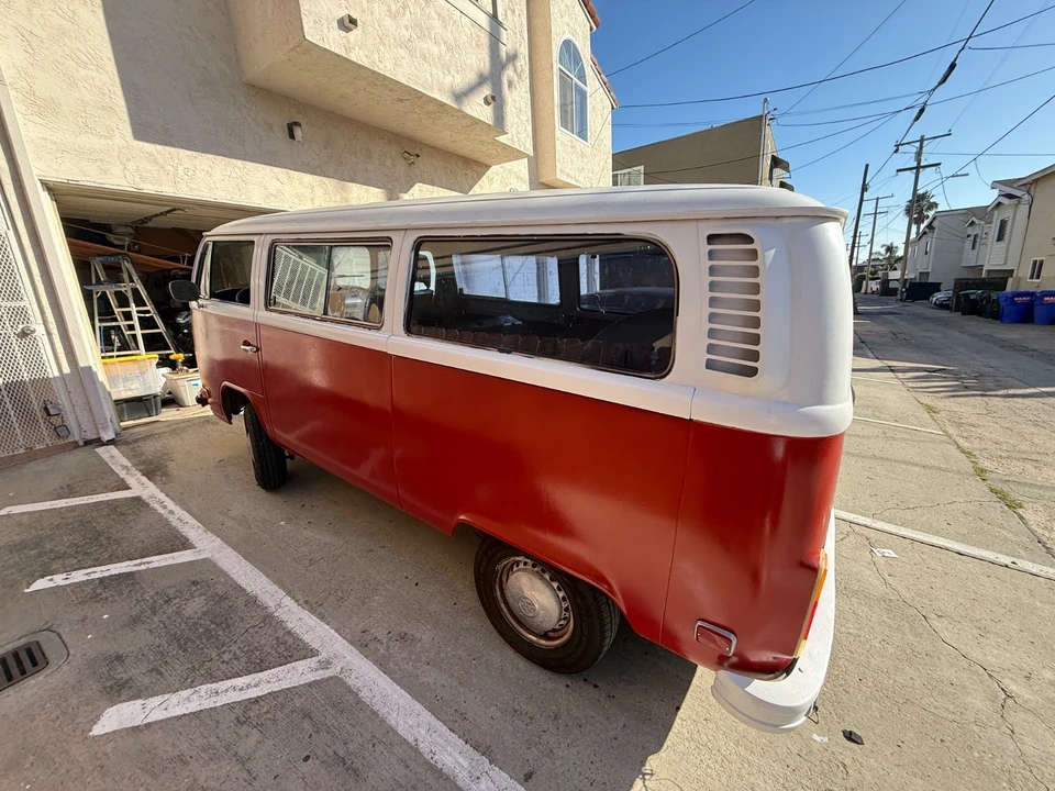 1979 Volkswagen Bay-Window Bus - Image 2 of 21