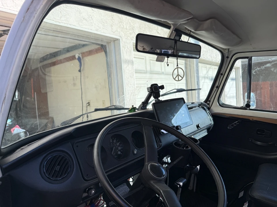 1979 Volkswagen Bay-Window Bus - Image 17 of 21