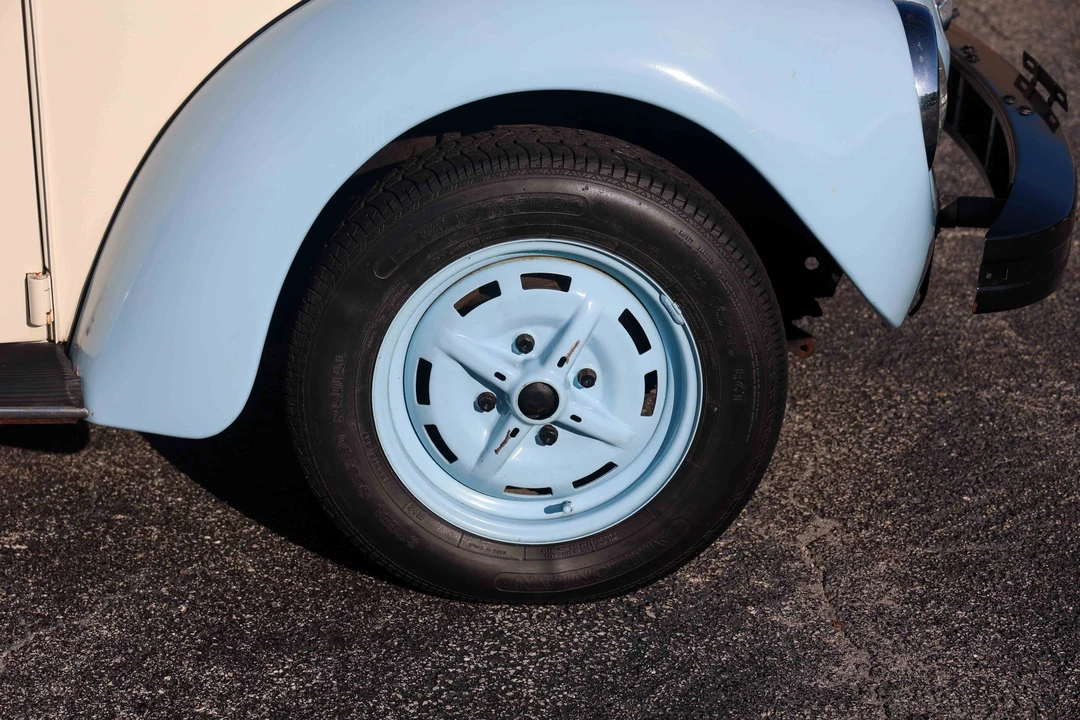1979 Volkswagen Super Beetle - Image 9 of 31