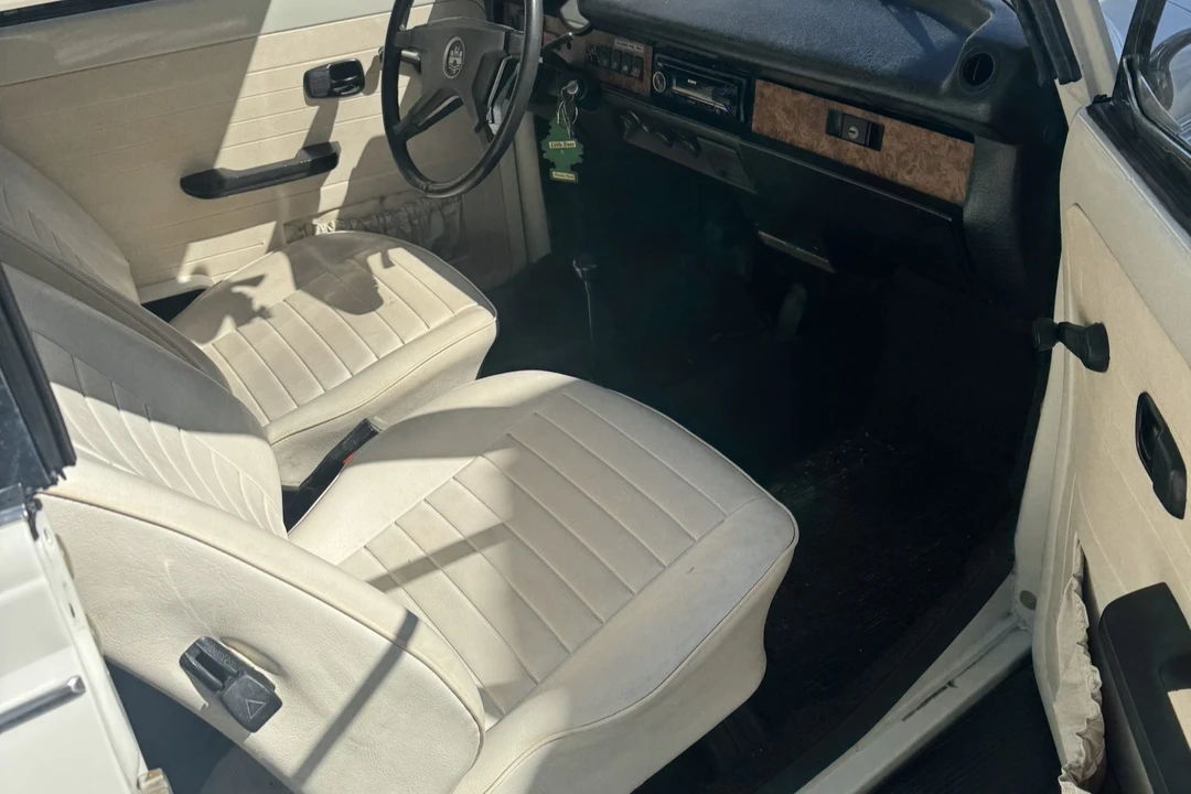 1979 Volkswagen Super Beetle - Image 4 of 7