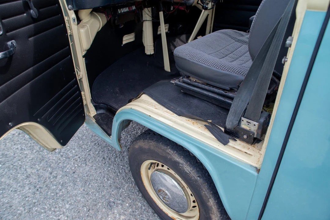 1979 Volkswagen Bay-Window Bus - Image 24 of 30