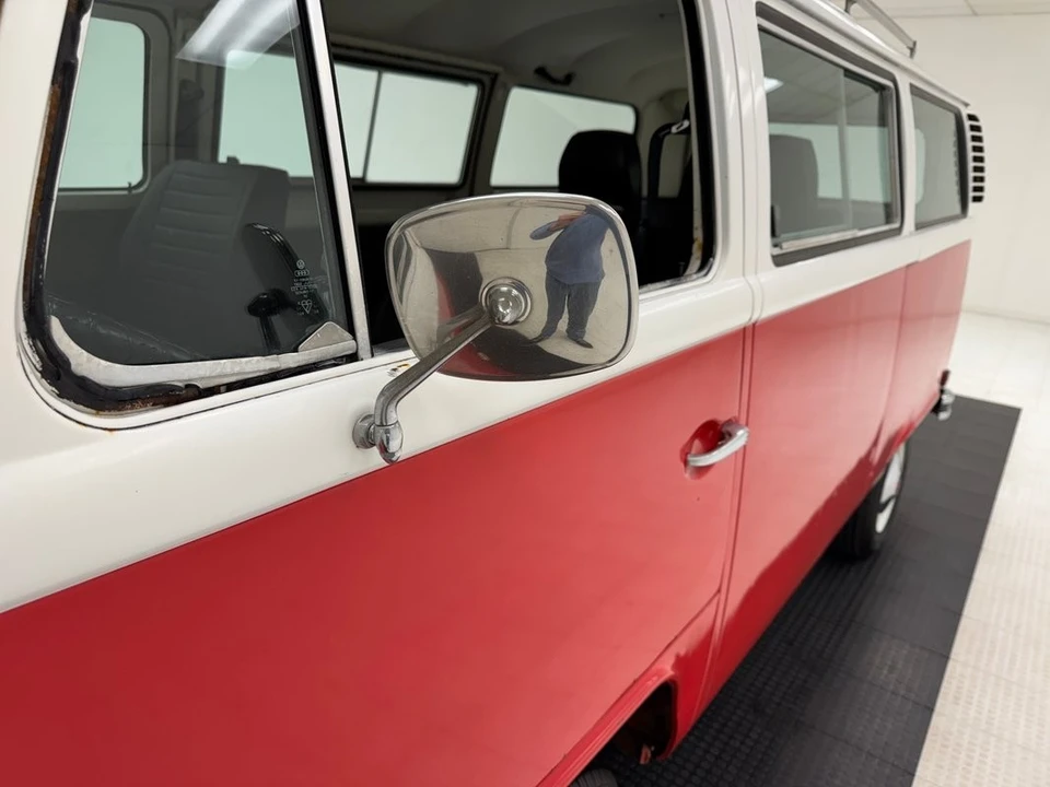 1979 Volkswagen Bay-Window Bus - Image 12 of 21