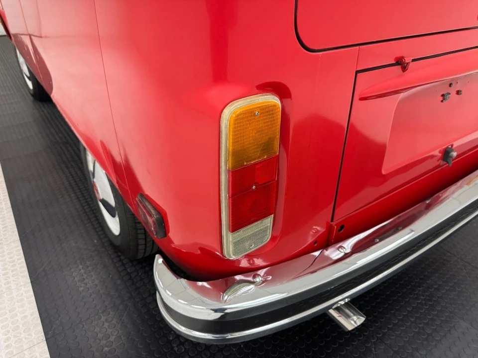 1979 Volkswagen Bay-Window Bus - Image 17 of 21