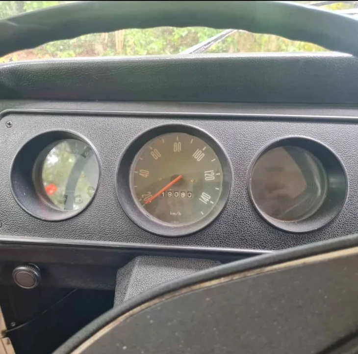 1979 Volkswagen Bay-Window Bus - Image 10 of 12