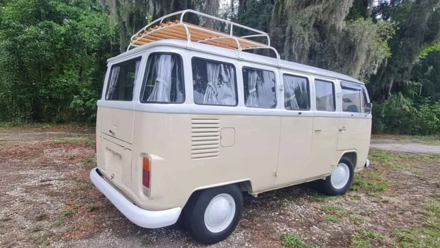 1979 Volkswagen Bay-Window Bus - Image 6 of 12