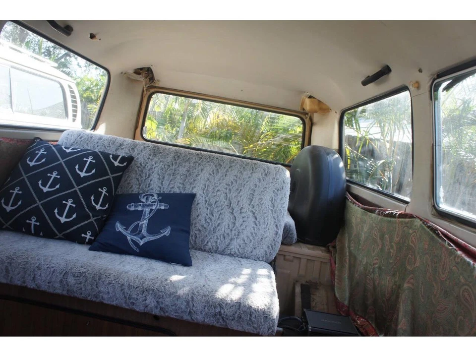 1979 Volkswagen Bay-Window Bus - Image 8 of 18