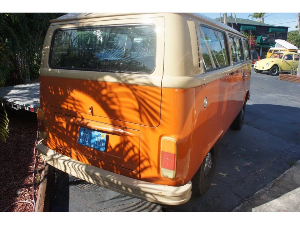 1979 Volkswagen Bay-Window Bus - Image 11 of 18