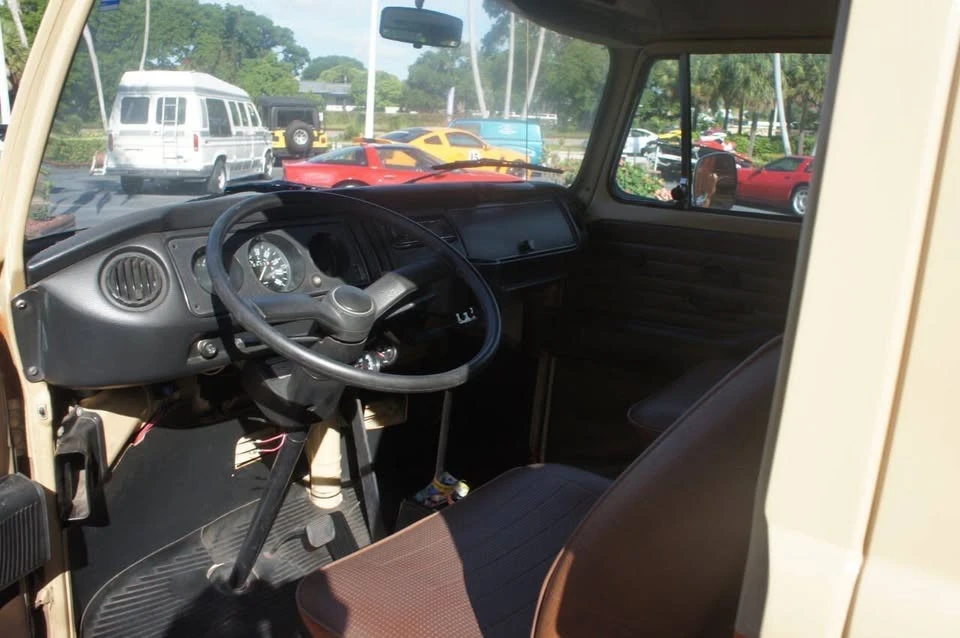 1979 Volkswagen Bay-Window Bus - Image 4 of 18