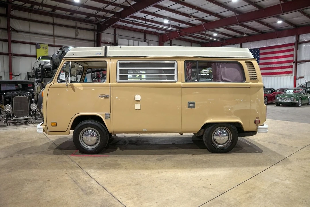 1979 Volkswagen Bay-Window Bus - Image 4 of 12