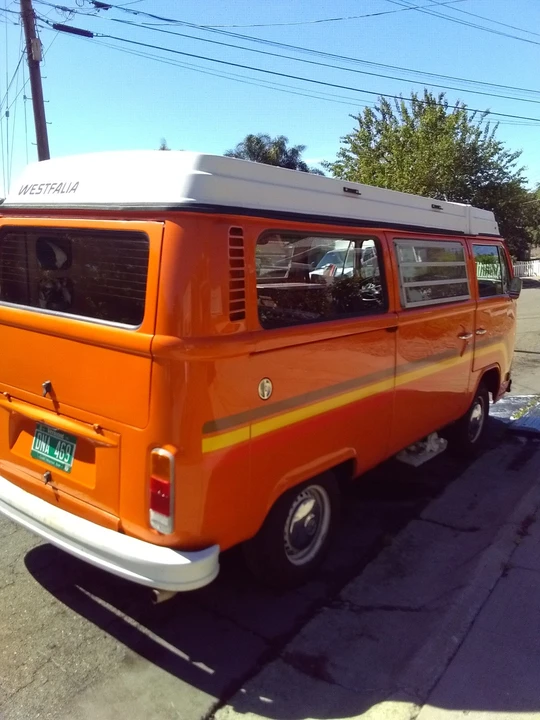 1979 Volkswagen Bay-Window Camper - Image 2 of 17