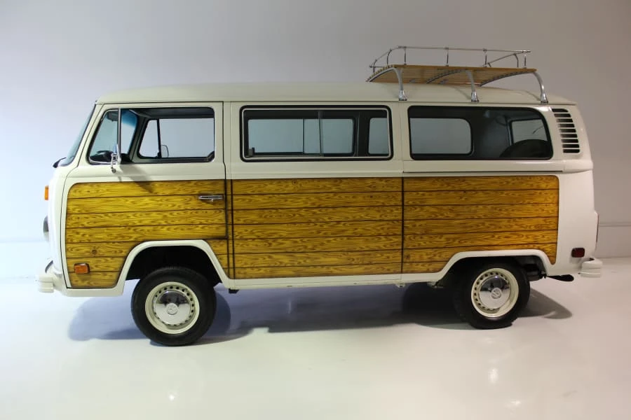 1979 Volkswagen Bay-Window Bus - Image 2 of 3