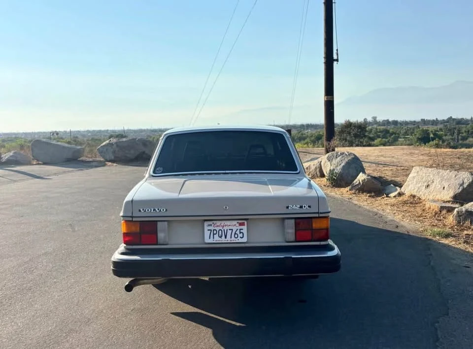 1979 Volvo 242 - Image 4 of 8