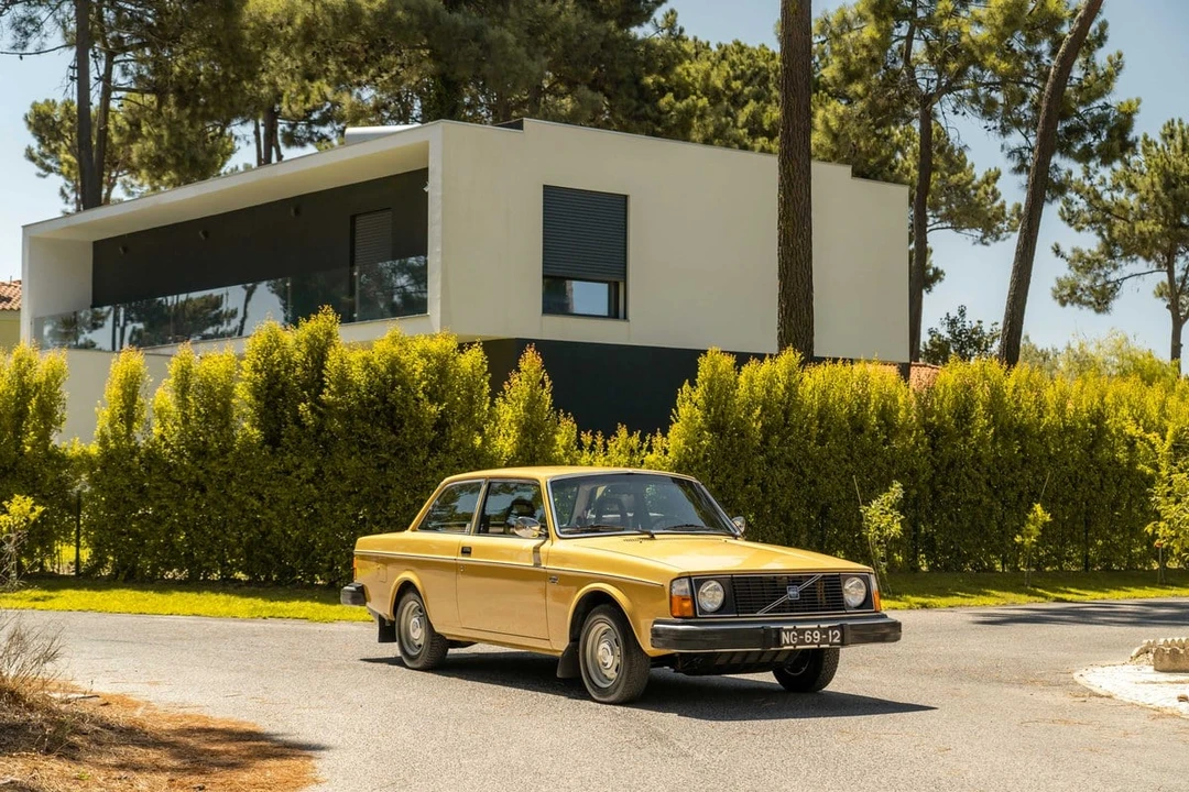 1979 Volvo 242 - Image 3 of 30