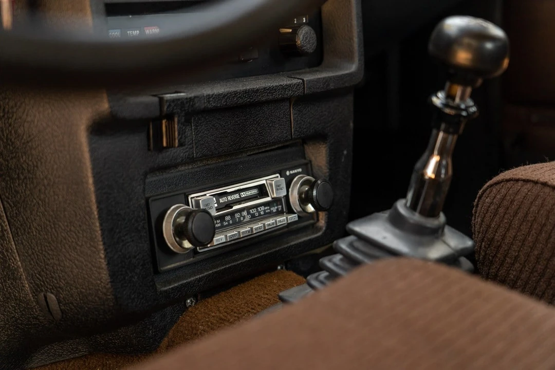 1979 Volvo 242 - Image 16 of 30