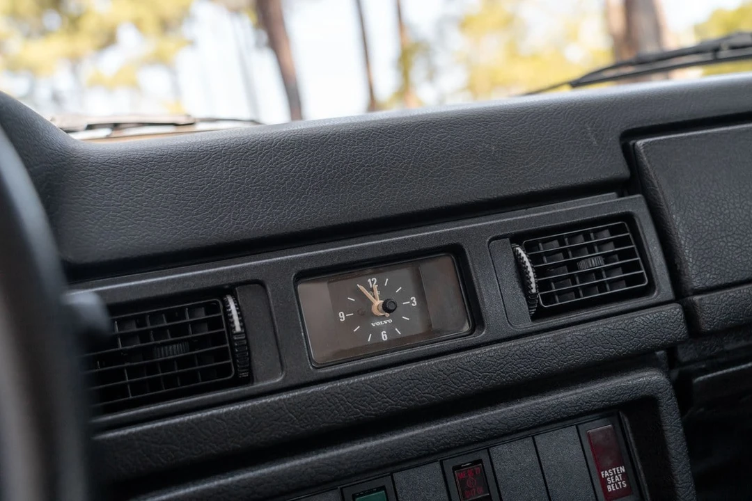 1979 Volvo 242 - Image 17 of 30