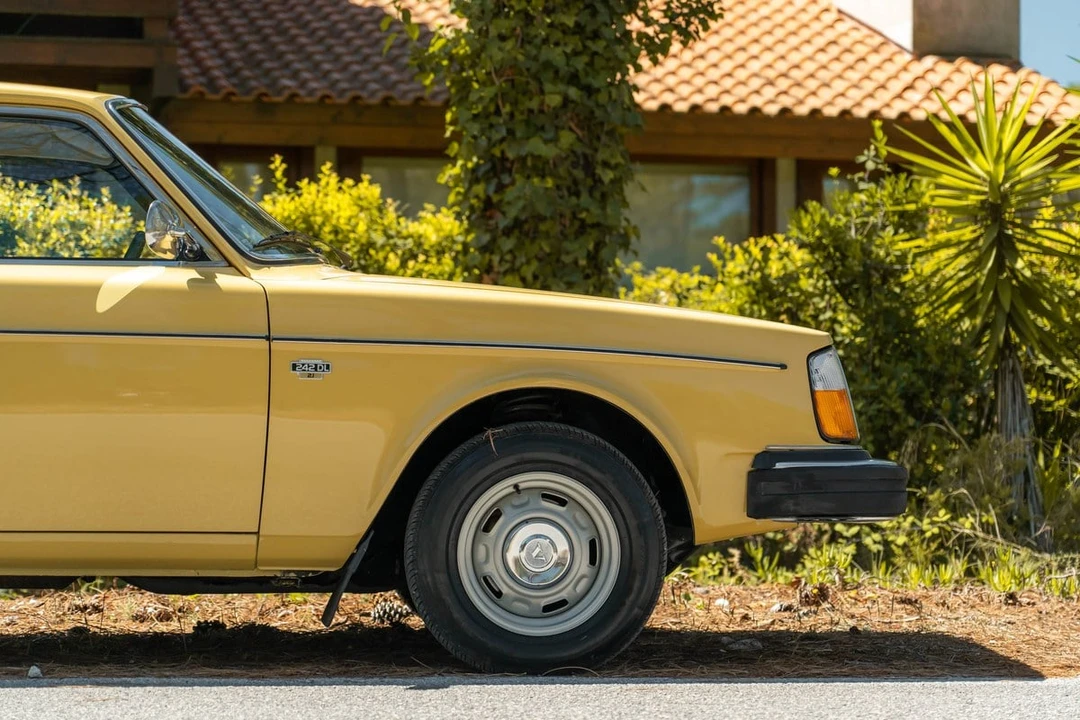 1979 Volvo 242 - Image 8 of 30