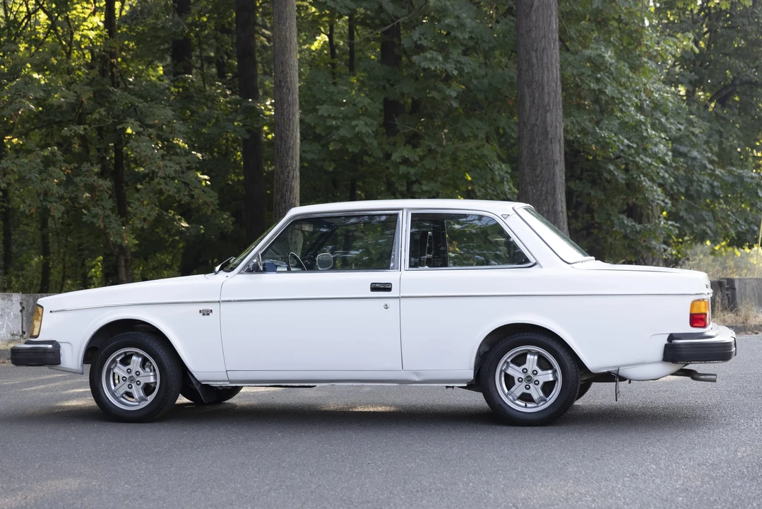 1979 Volvo 242 - Image 10 of 31