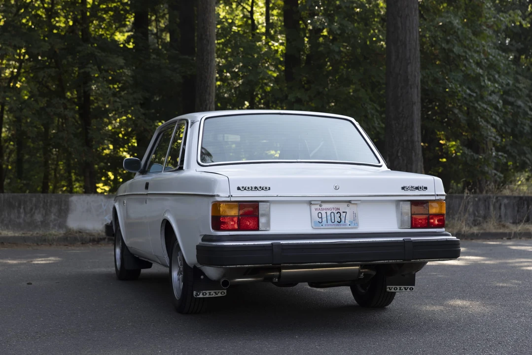 1979 Volvo 242 - Image 17 of 31