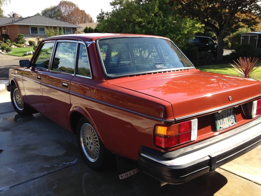 1979 Volvo 244 - Image 10 of 11