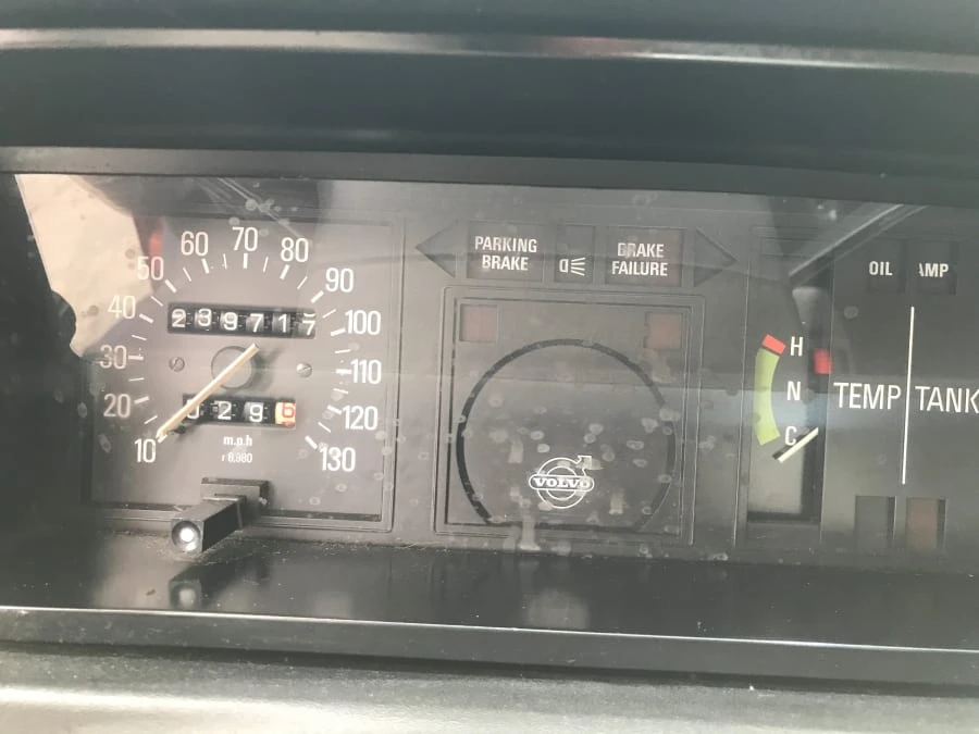 1979 Volvo 244 - Image 6 of 11