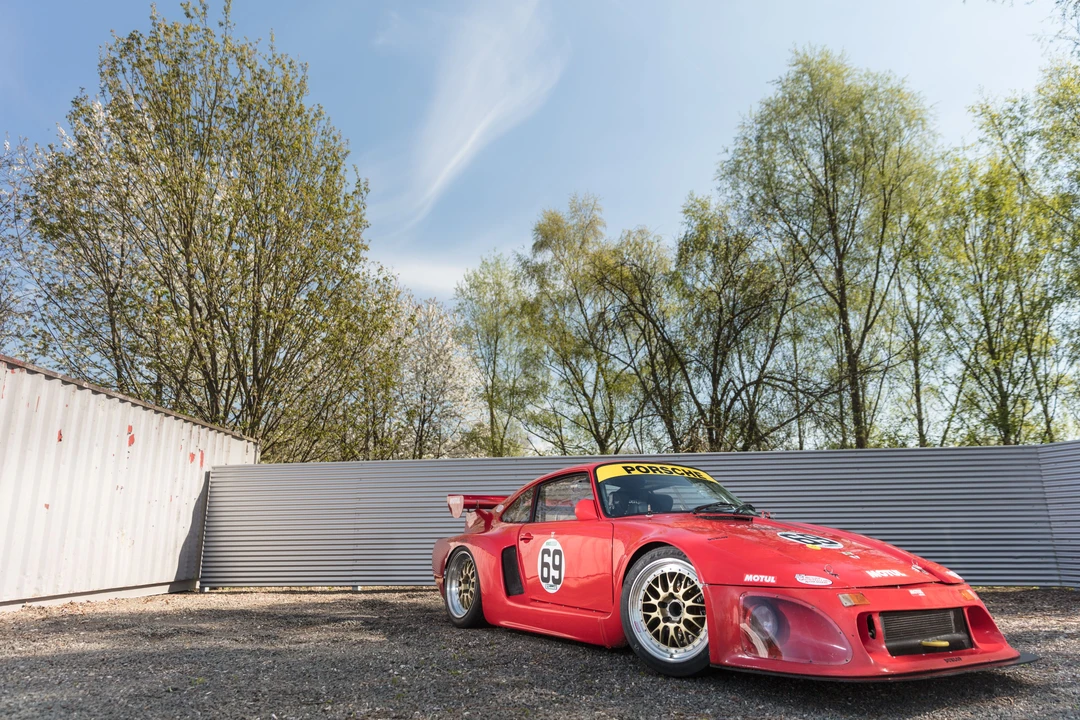 1981 Porsche 934 & 935 - Image 10 of 31