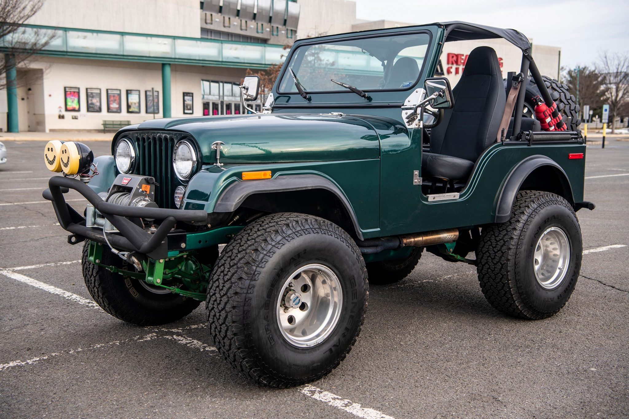 Modified 1979 Jeep CJ-5 V8