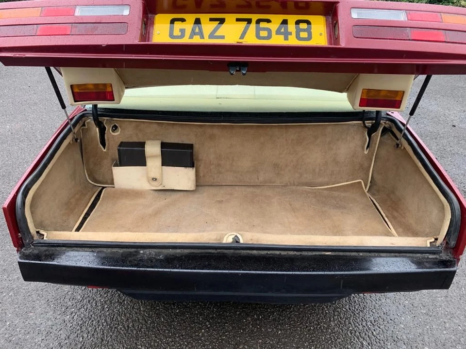 1980 Aston Martin Lagonda - Image 2 of 10