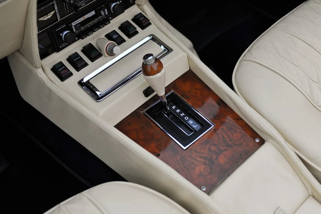 1980 Aston Martin DBS V8 & V8 & V8 Vantage - Image 27 of 30
