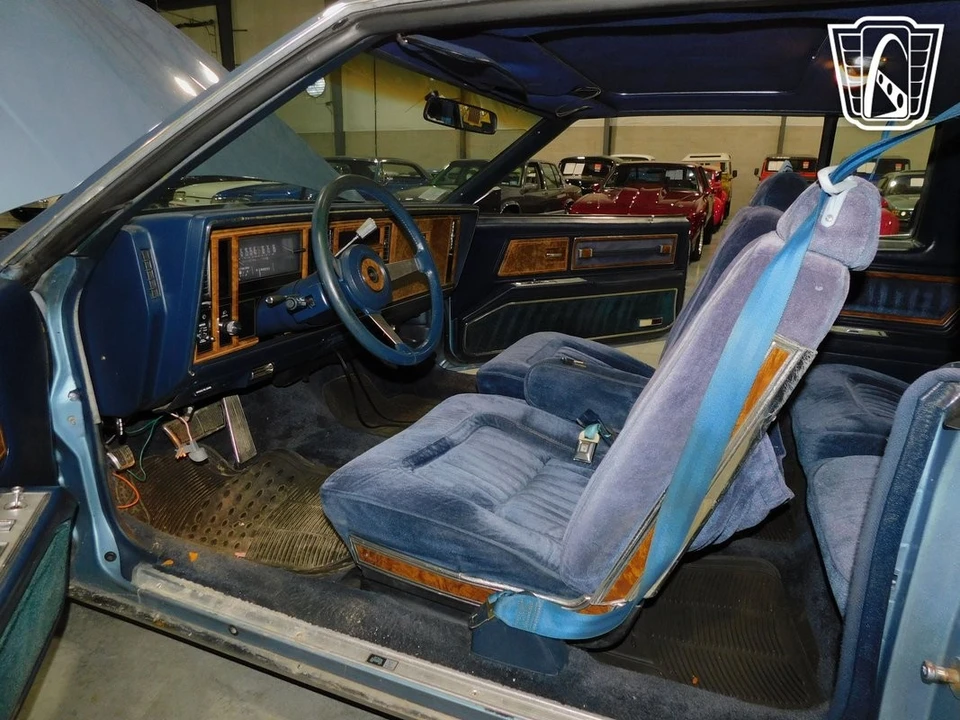 1980 Buick Riviera 4th-7th Gen - Image 7 of 12