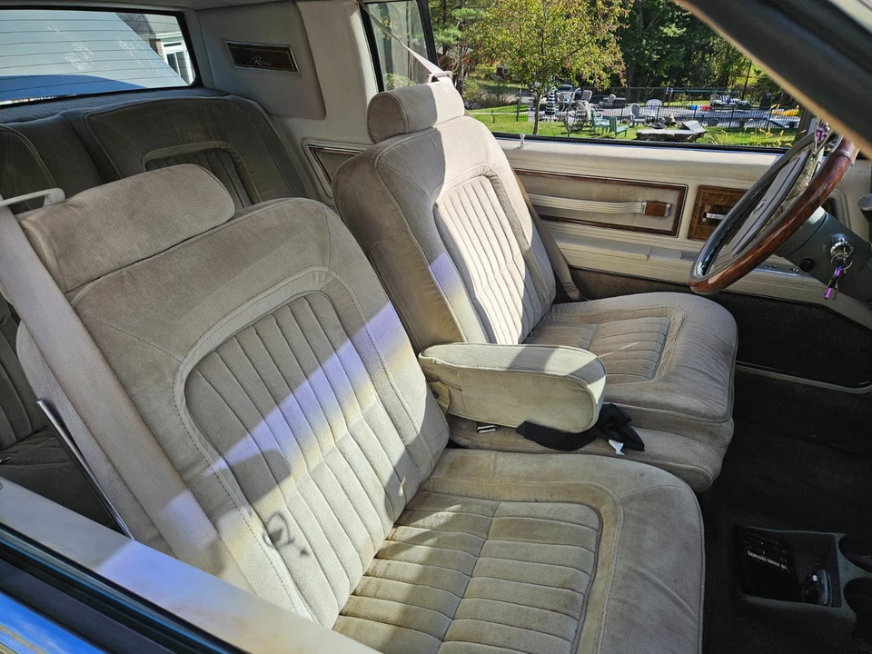 1980 Buick Riviera 4th-7th Gen - Image 11 of 31