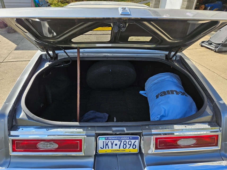 1980 Buick Riviera 4th-7th Gen - Image 9 of 31