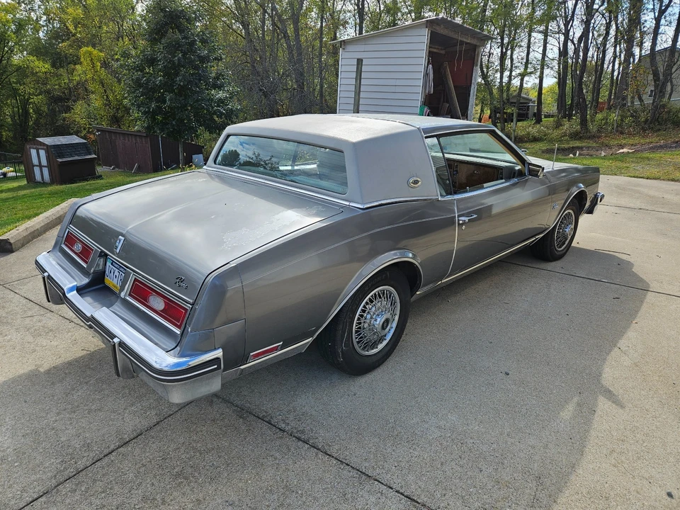 1980 Buick Riviera 4th-7th Gen - Image 4 of 31