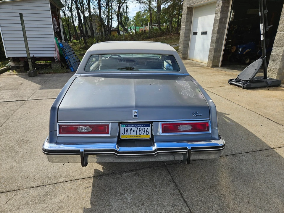 1980 Buick Riviera 4th-7th Gen - Image 3 of 31
