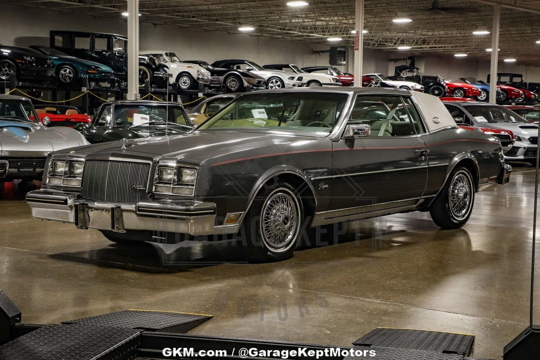 1980 Buick Riviera 4th-7th Gen - Image 9 of 21