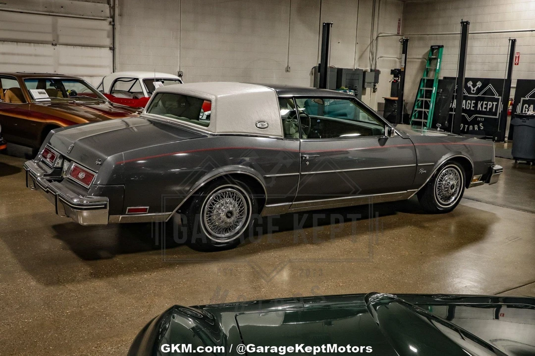1980 Buick Riviera 4th-7th Gen - Image 15 of 21
