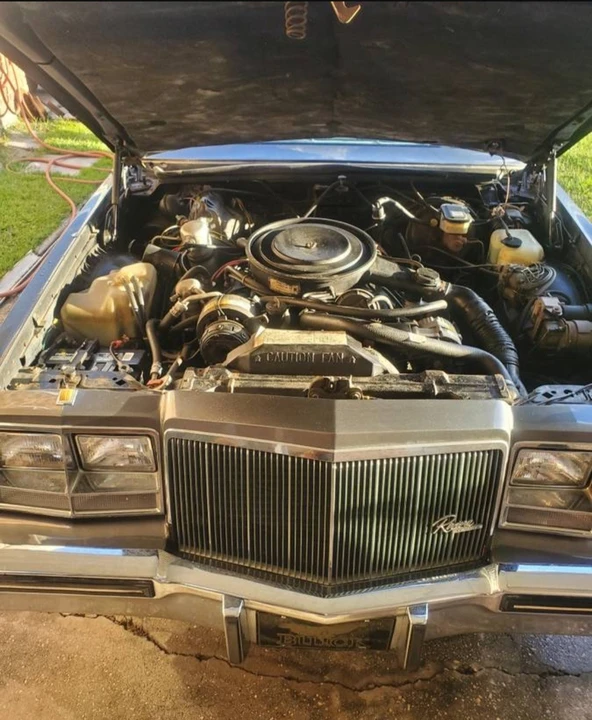 1980 Buick Riviera 4th-7th Gen - Image 9 of 10