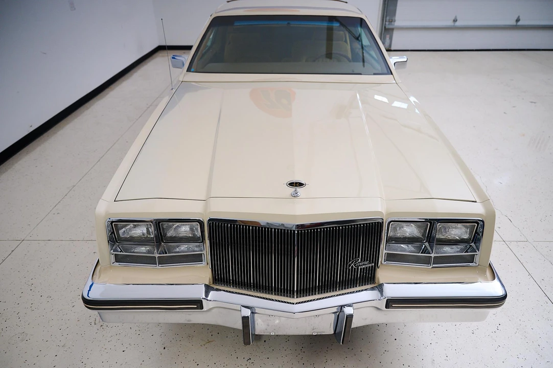 1980 Buick Riviera 4th-7th Gen - Image 13 of 31