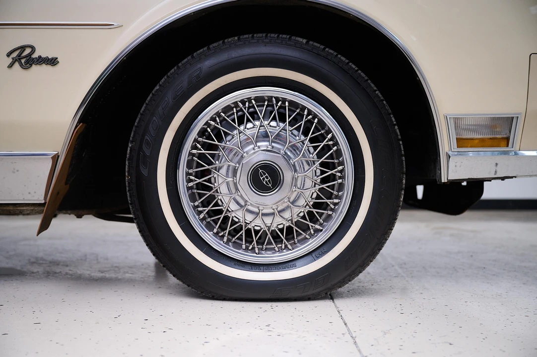 1980 Buick Riviera 4th-7th Gen - Image 31 of 31